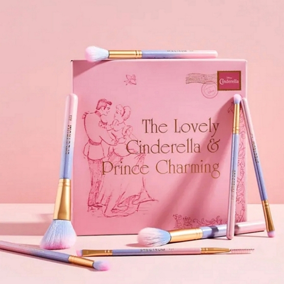 Sephora Other - Cinderella Transformed by Dreams 7 Piece Brush Set